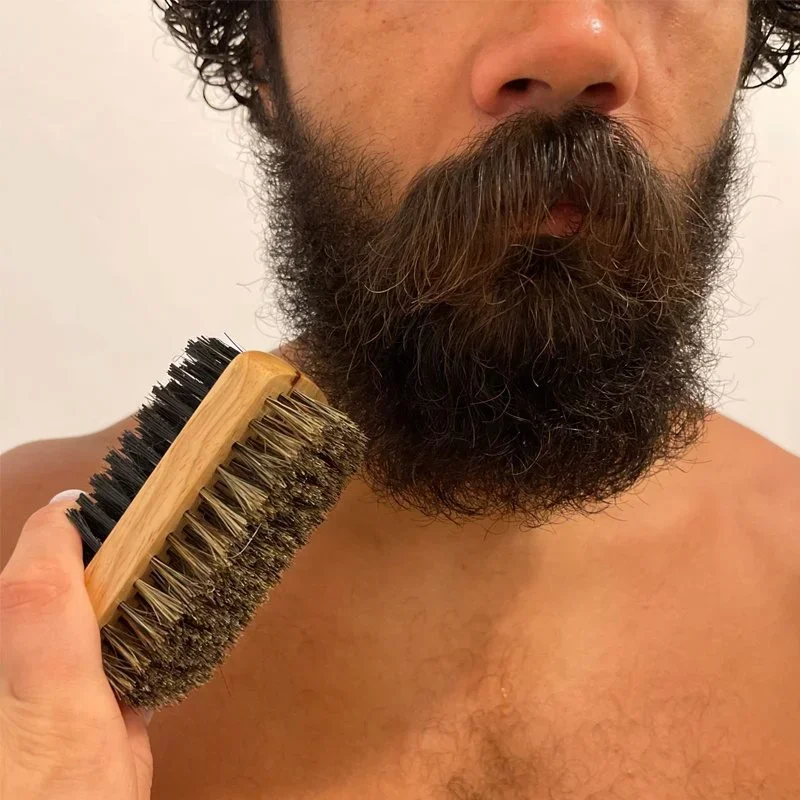Beard Brush with Natural Woode - Men'S Grooming Product recension och pris